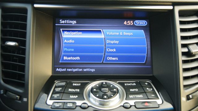 2014 INFINITI QX70 1 OWNER, JUST SERVICED , VERY CLEAN INSIDE AND OUT  - 22969132 - 20