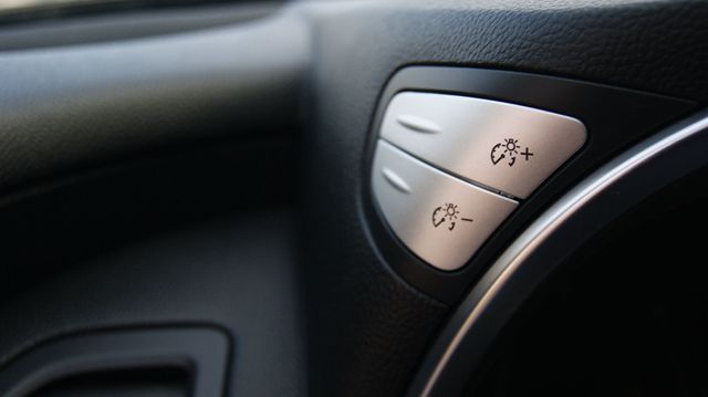 2014 INFINITI QX70 1 OWNER, JUST SERVICED , VERY CLEAN INSIDE AND OUT  - 22969132 - 29