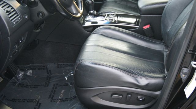 2014 INFINITI QX70 1 OWNER, JUST SERVICED , VERY CLEAN INSIDE AND OUT  - 22969132 - 31