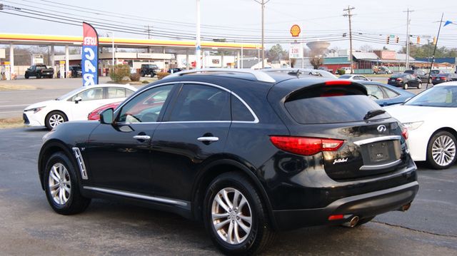 2014 INFINITI QX70 1 OWNER, JUST SERVICED , VERY CLEAN INSIDE AND OUT  - 22969132 - 6