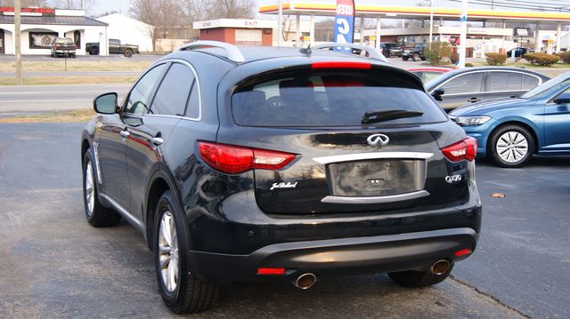 2014 INFINITI QX70 1 OWNER, JUST SERVICED , VERY CLEAN INSIDE AND OUT  - 22969132 - 7