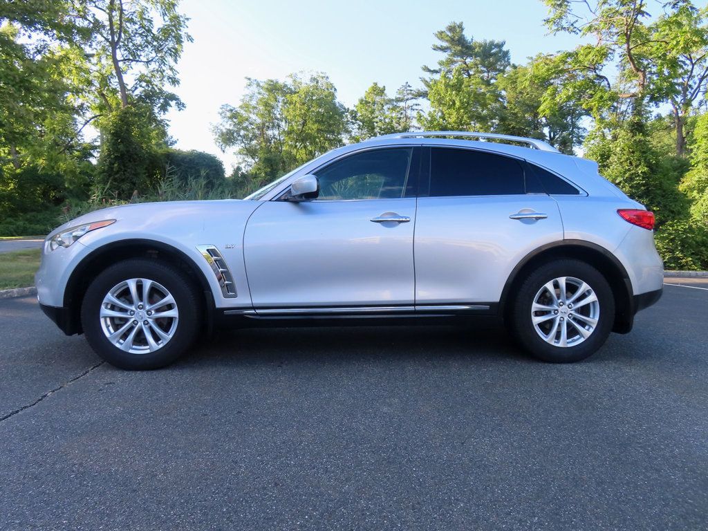 2014 Infiniti QX70 photo 5