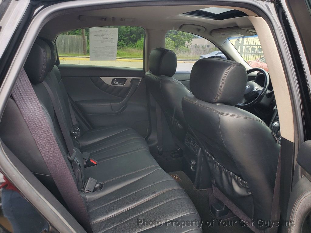 2014 INFINITI QX70 RWD 4dr - 22939619 - 20