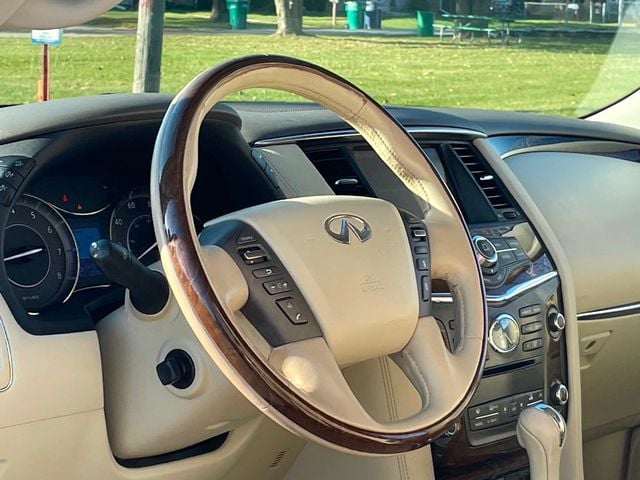 2014 INFINITI QX80 4WD 4dr - 22942272 - 13