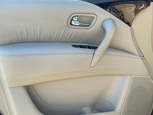 2014 INFINITI QX80 4WD 4dr - 22942272 - 14