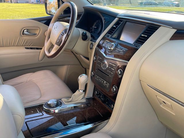 2014 INFINITI QX80 4WD 4dr - 22942272 - 33