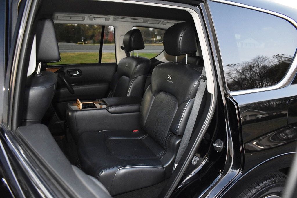 2014 Infiniti QX80 photo 4