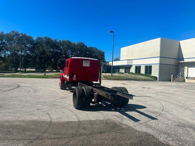 2014 International 4300 Cab and Chassis  - 21697809 - 17