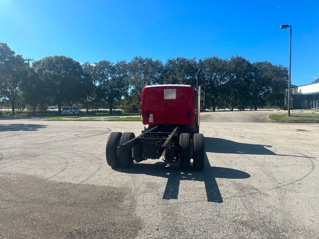 2014 International 4300 Cab and Chassis  - 21697809 - 20