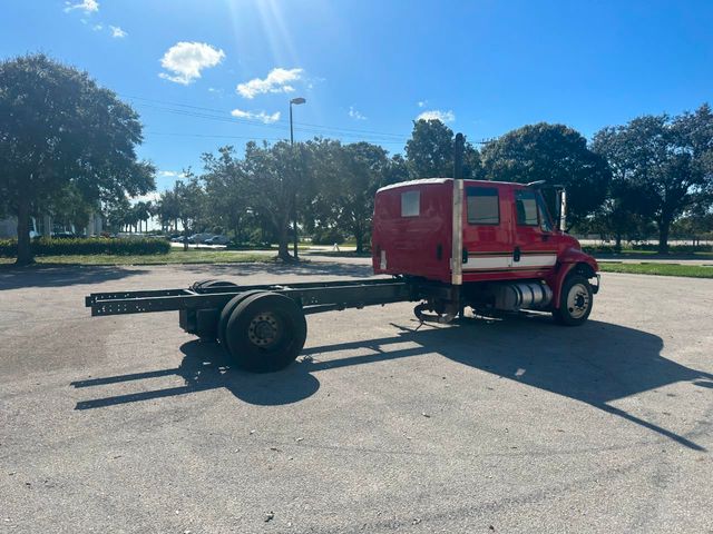 2014 International 4300 Cab and Chassis  - 21697809 - 25