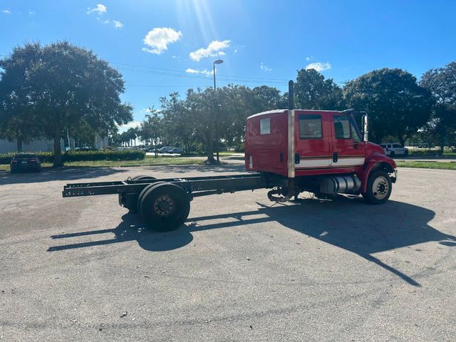 2014 International 4300 Cab and Chassis  - 21697809 - 26