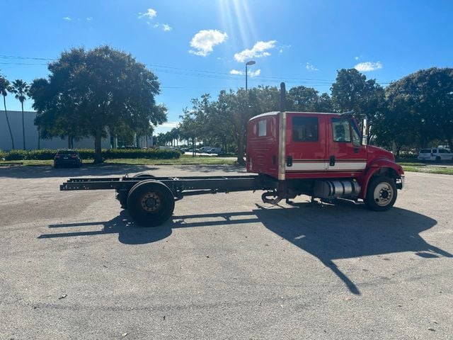 2014 International 4300 Cab and Chassis  - 21697809 - 27