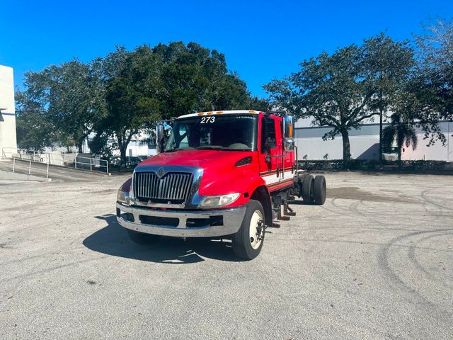 2014 International 4300 Cab and Chassis  - 21697809 - 37