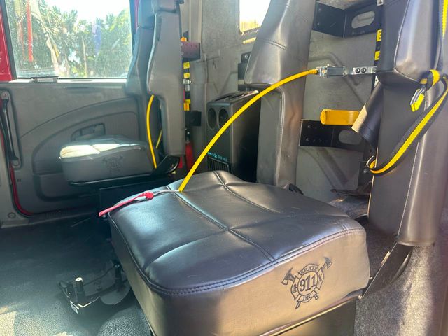 2014 International 4300 Cab and Chassis  - 21697809 - 45