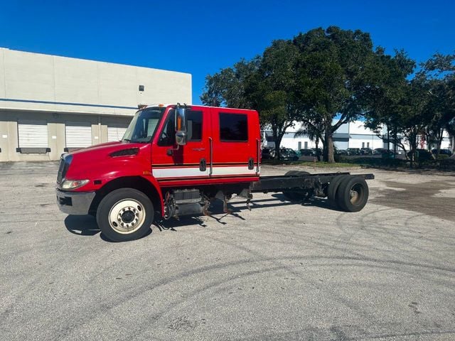 2014 International 4300 Cab and Chassis  - 21697809 - 4