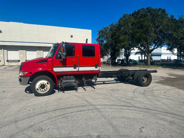 2014 International 4300 Cab and Chassis  - 21697809 - 5