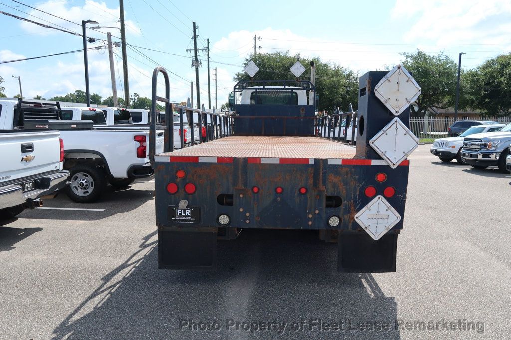2014 International SF667 WorkStar 7600 photo 4