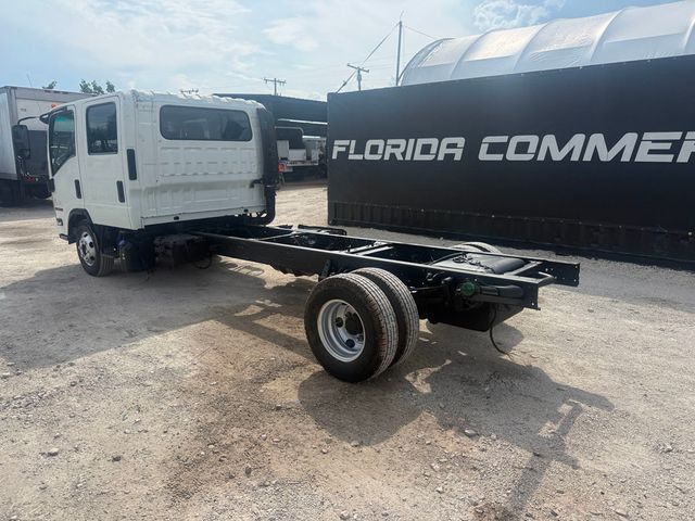 2014 Isuzu NPR Crew Cab and Chassis Base Trim - 23026462 - 2