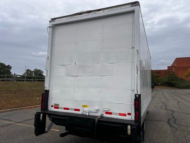 2014 Isuzu NRR 20 Foot Box Truck Liftgate Driver Comfort package - 22587021 - 6