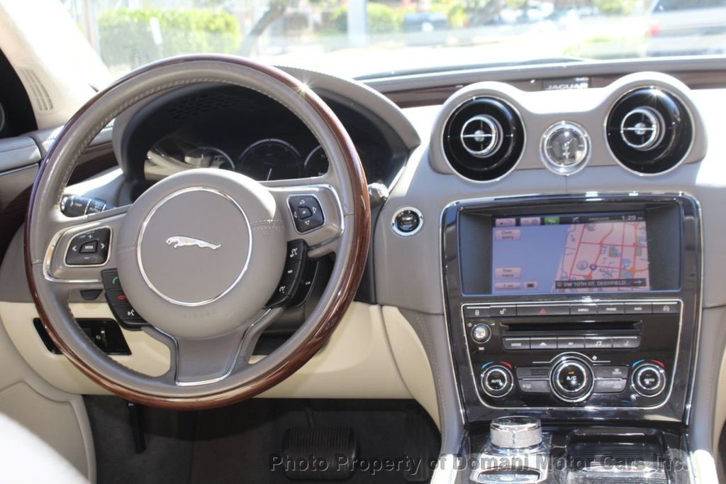 2014 Jaguar XJ XJL Portfolio photo 4