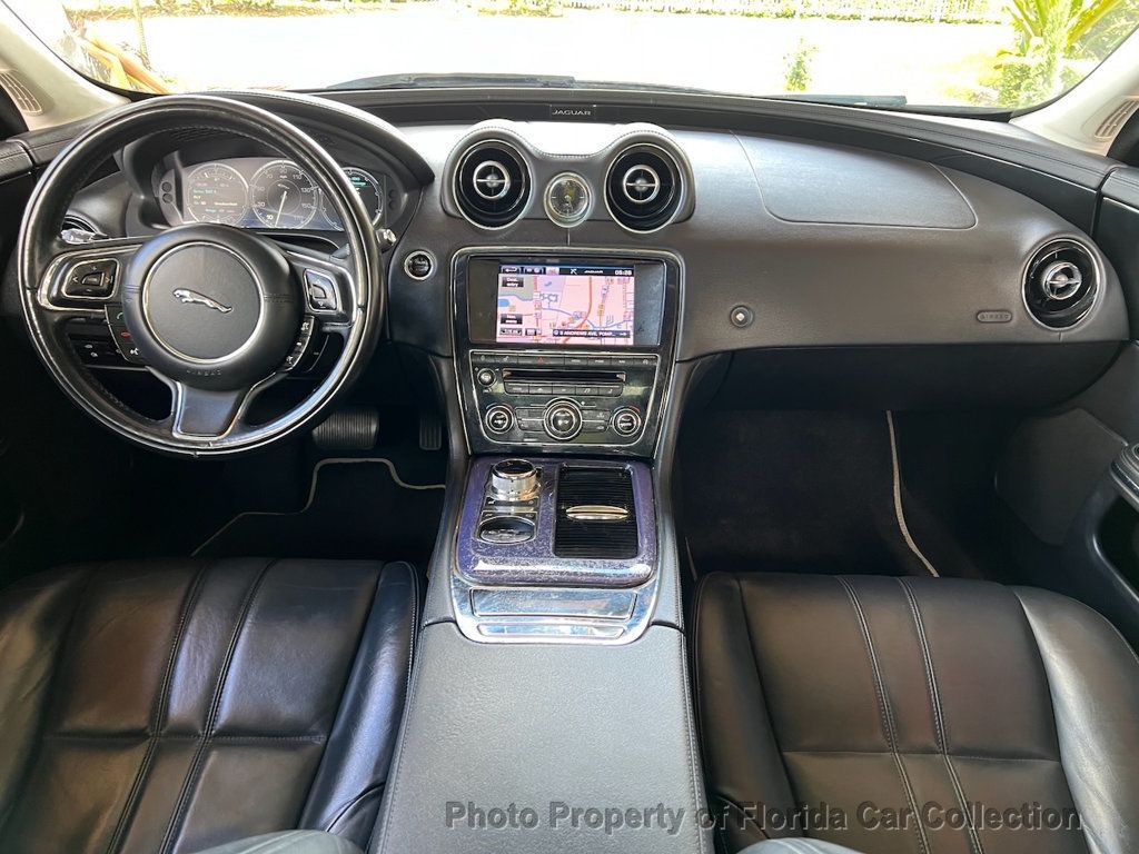 2014 Jaguar XJ Supercharged photo 11