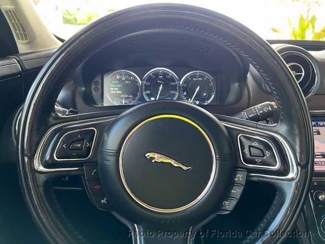 2014 Jaguar XJ Sedan Supercharged 3.0L - 22905754 - 44