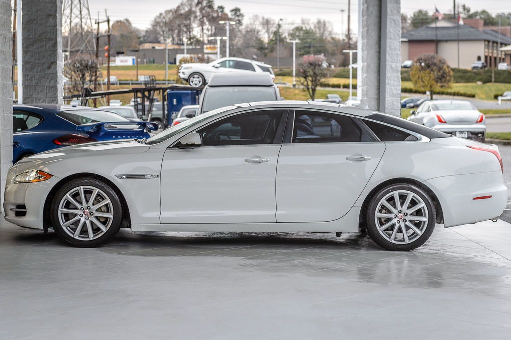 2014 Jaguar XJ XJ - WHITE ON BROWN - NAV - PANO ROOF - BLUETOOTH - 22700349 - 36