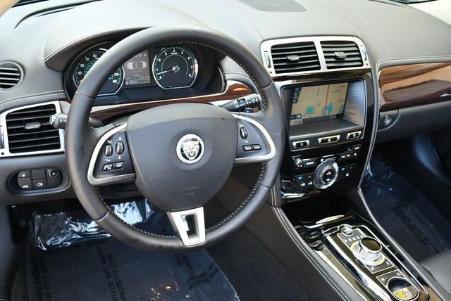 2014 Jaguar XK 2 Door Convertible W/Navigation - 23036347 - 12