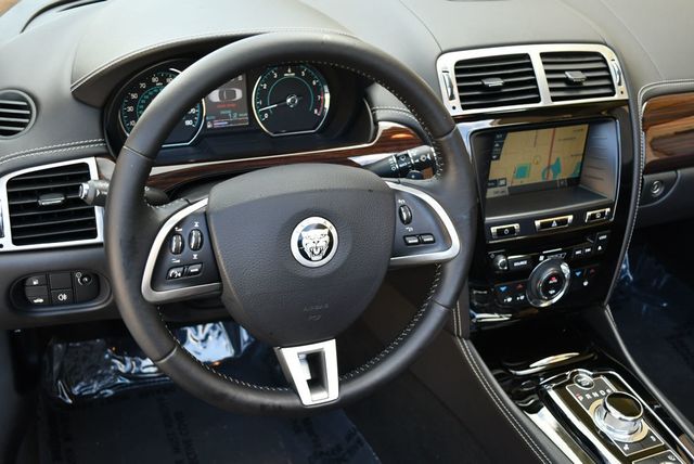 2014 Jaguar XK 2 Door Convertible W/Navigation - 23036347 - 57