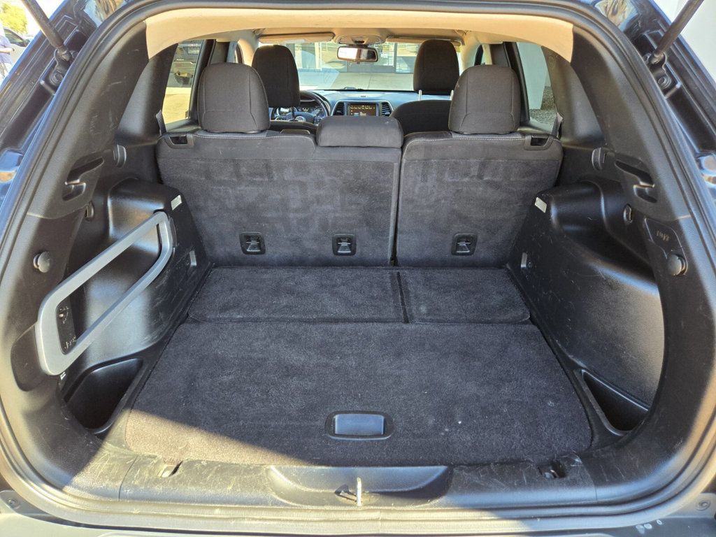 2014 Jeep Cherokee 4WD 4dr Latitude - 22921296 - 10