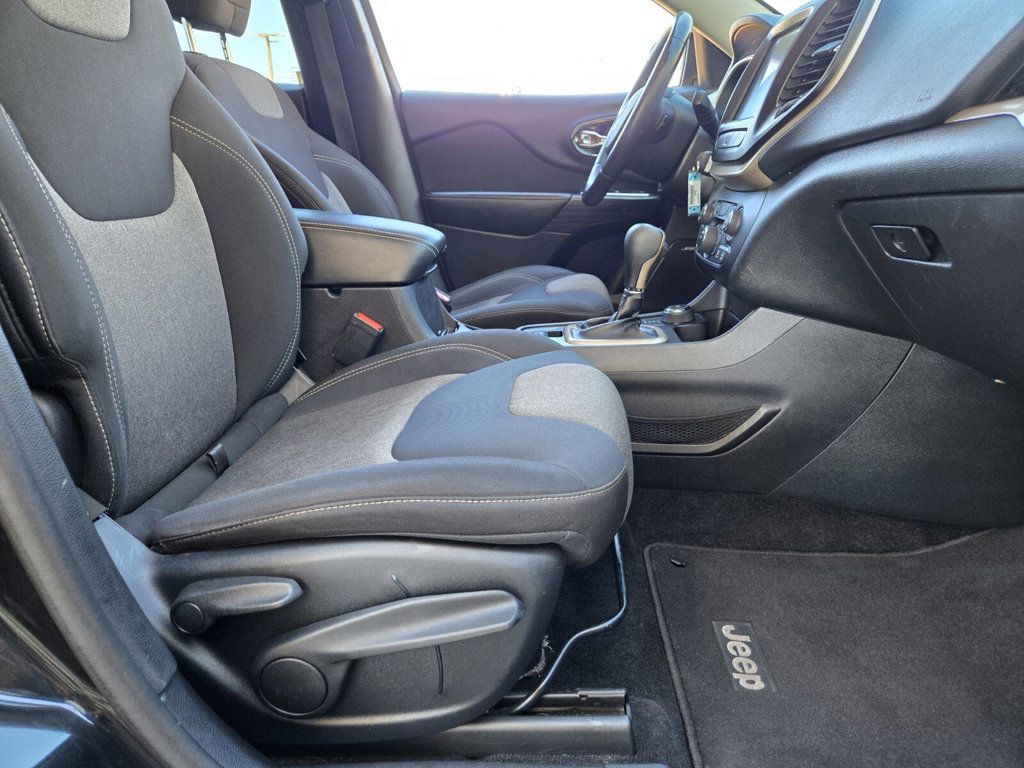 2014 Jeep Cherokee 4WD 4dr Latitude - 22921296 - 12