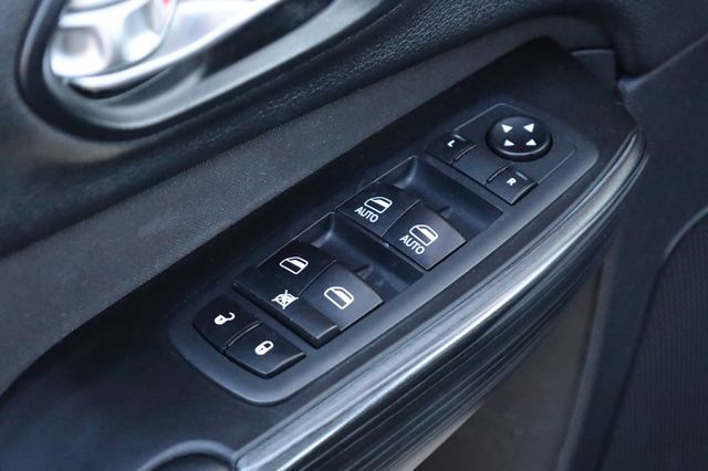 2014 Jeep Cherokee 4WD 4dr Latitude - 22928717 - 29