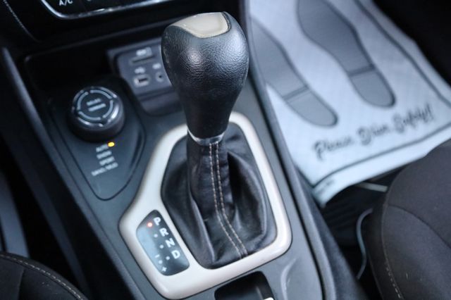 2014 Jeep Cherokee 4WD 4dr Latitude - 22928717 - 33