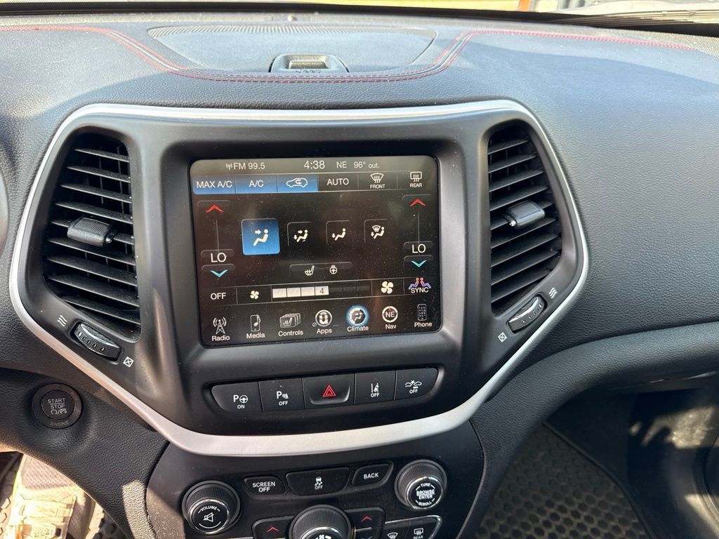 2014 Jeep Cherokee 4WD 4dr Trailhawk - 23048864 - 11