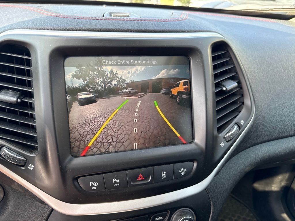 2014 Jeep Cherokee 4WD 4dr Trailhawk - 23048864 - 14