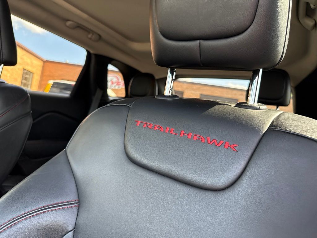 2014 Jeep Cherokee 4WD 4dr Trailhawk - 23048864 - 7