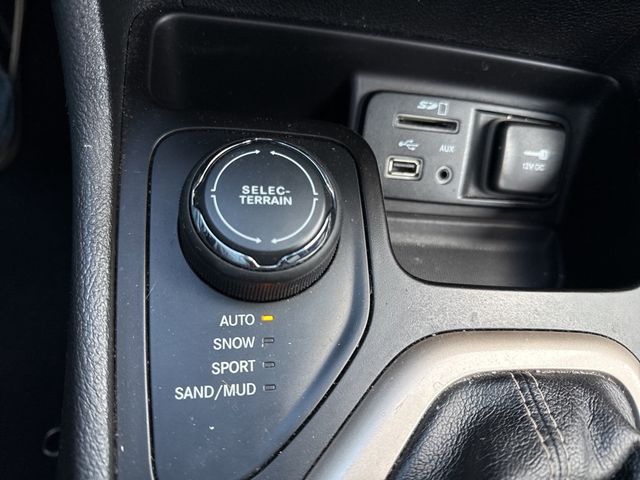 2014 Jeep Cherokee CHEROKEE LATITUDE - 22945067 - 13