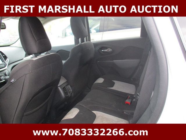 2014 Jeep Cherokee FWD 4dr Latitude - 23026443 - 5