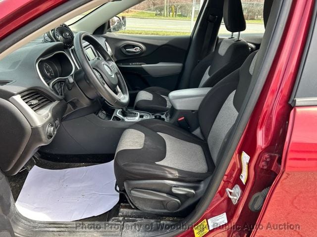 2014 Jeep Cherokee FWD 4dr Sport - 23013527 - 5