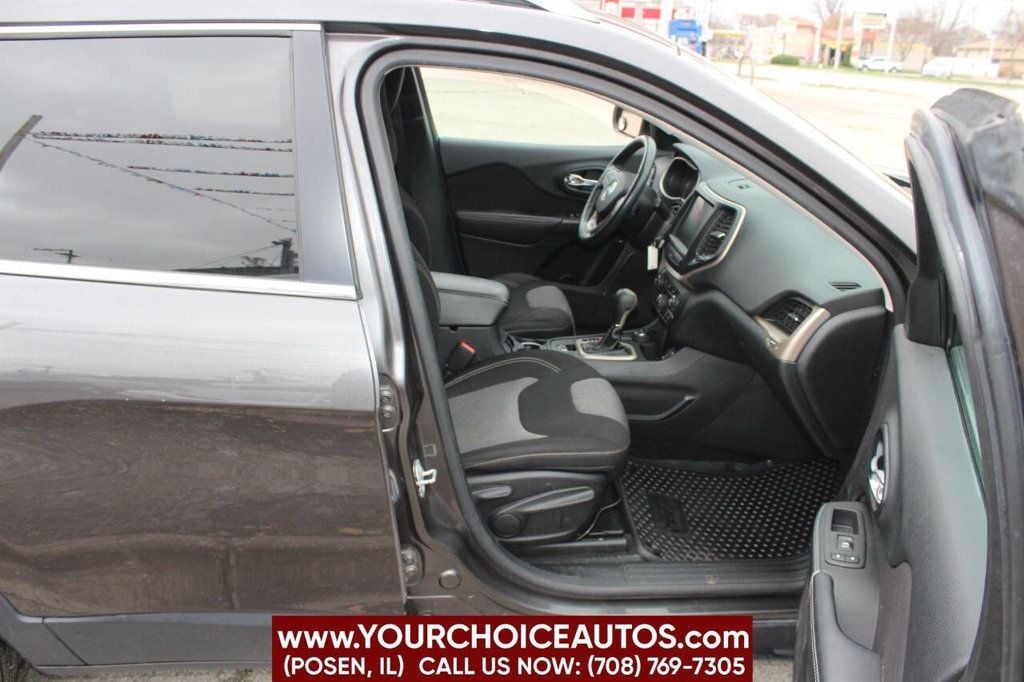 2014 Jeep Cherokee Latitude 4x4 4dr SUV - 22684340 - 12