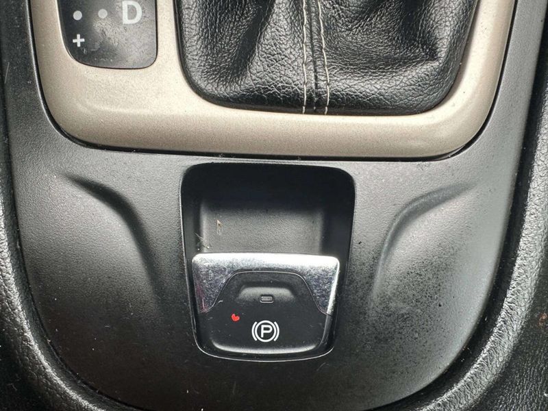 2014 Jeep Cherokee Latitude 4x4 4dr SUV - 23014128 - 34