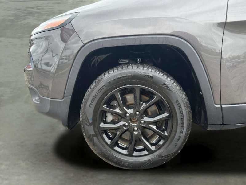 2014 Jeep Cherokee Latitude 4x4 4dr SUV - 23014128 - 38