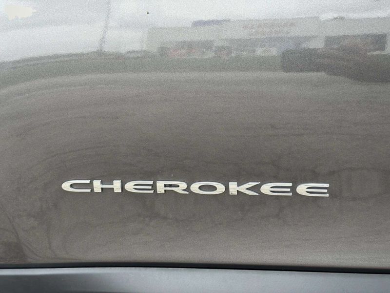 2014 Jeep Cherokee Latitude 4x4 4dr SUV - 23014128 - 41