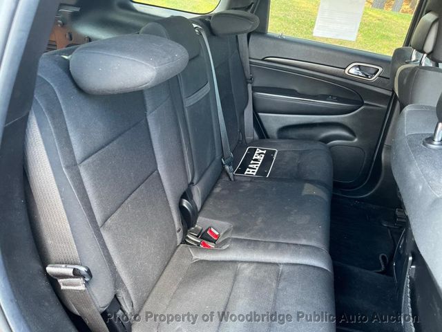 2014 Jeep Grand Cherokee 4WD 4dr Laredo - 23015968 - 9