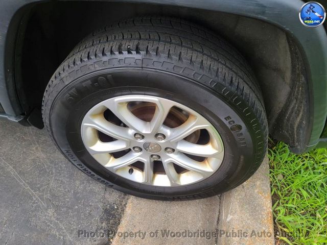 2014 Jeep Grand Cherokee 4WD 4dr Laredo - 23046685 - 5