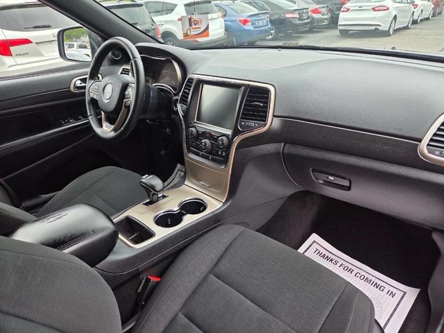 2014 Jeep Grand Cherokee 4WD 4dr Laredo - 23030896 - 13