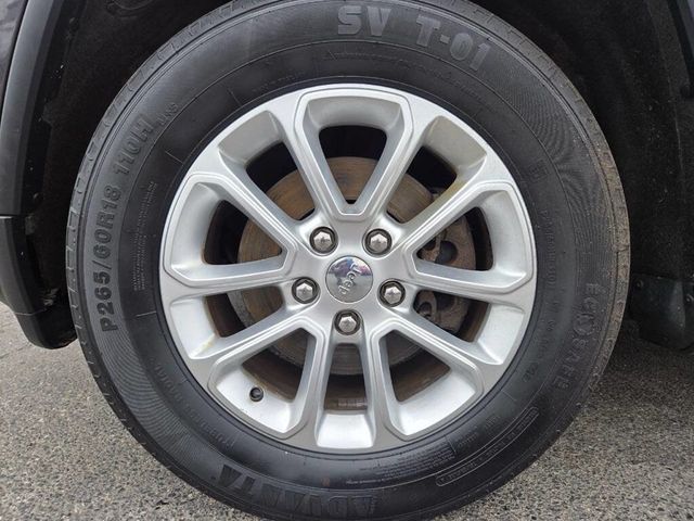 2014 Jeep Grand Cherokee 4WD 4dr Laredo - 23030896 - 26