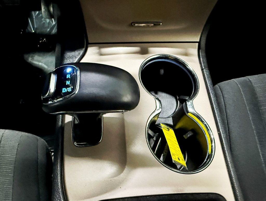 2014 Jeep Grand Cherokee 4WD 4dr Laredo - 22929468 - 16