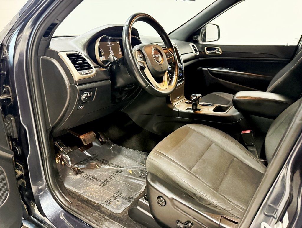 2014 Jeep Grand Cherokee 4WD 4dr Laredo - 22929468 - 19