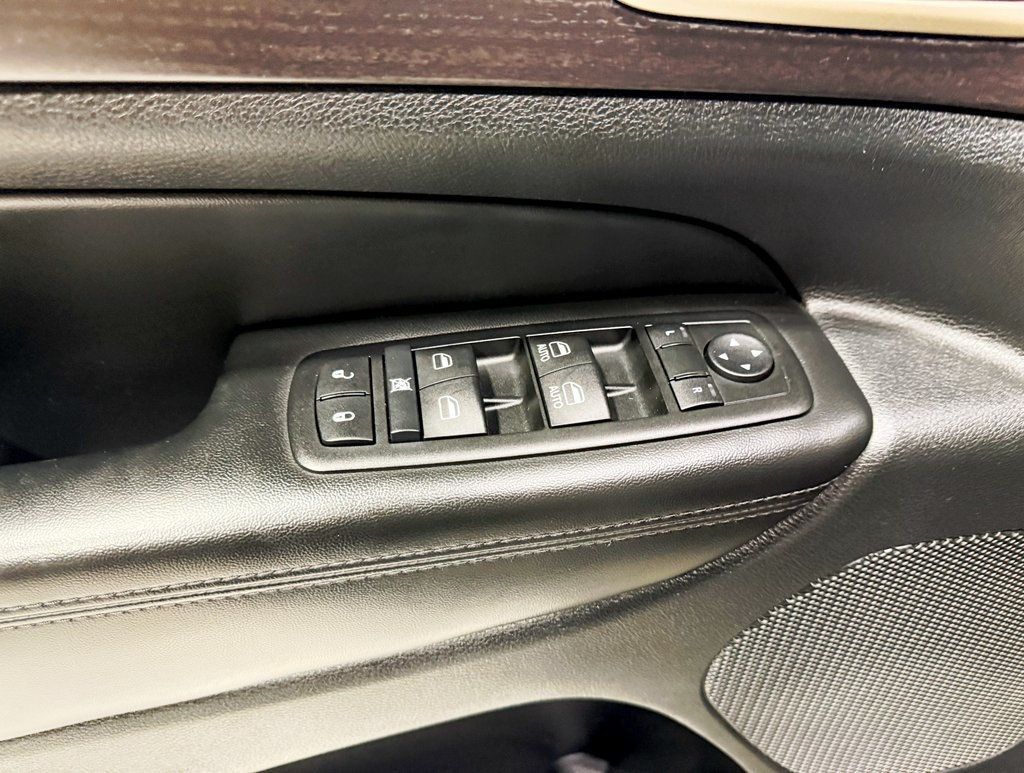 2014 Jeep Grand Cherokee 4WD 4dr Laredo - 22929468 - 23